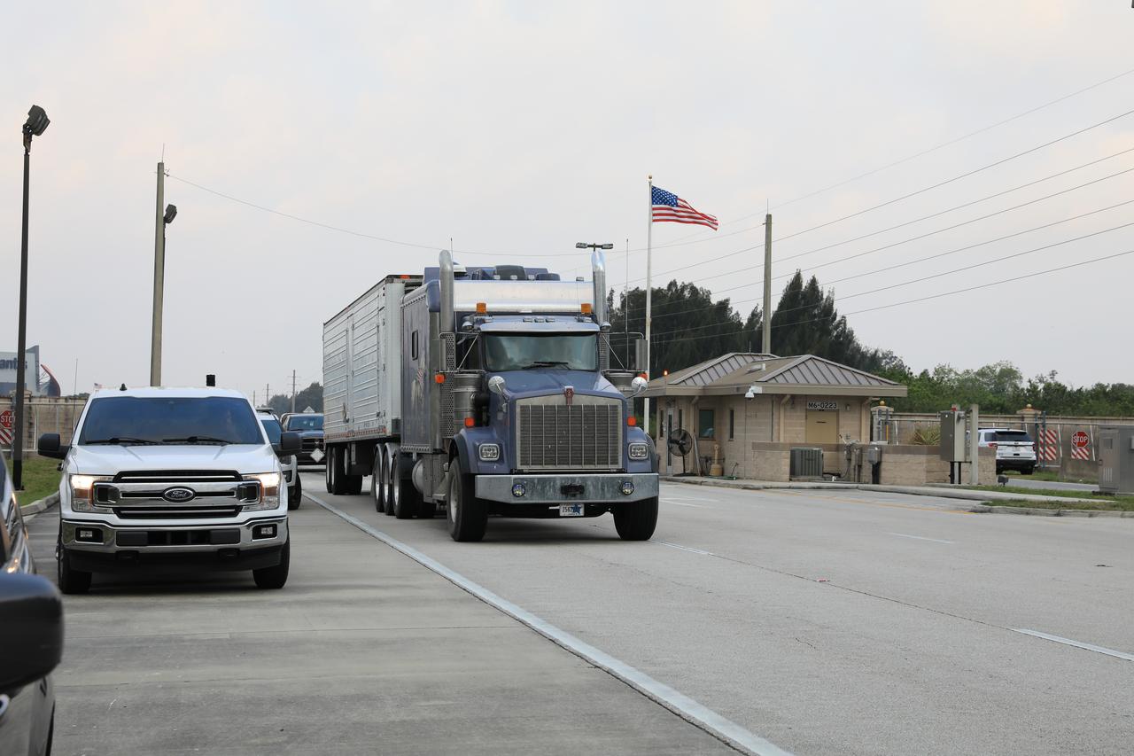 The launch abort motor for Orion’s launch abort system (LAS) for Artemis II, enclosed in its shipping container, arrives at NASA’s Kennedy Space Center in Florida on April 13, 2020. The motor arrived from Northrop Grumman in Promontory, Utah, and was transported to the Launch Abort System Facility where it will undergo testing in preparation for the second Artemis mission. The launch abort motor is one of three motors on the LAS. The LAS will be positioned atop the Orion crew module and is designed to protect astronauts if a problem arises during launch by pulling the spacecraft away from a failing rocket. Artemis II will take the first humans in orbit around the Moon in the 21st century.