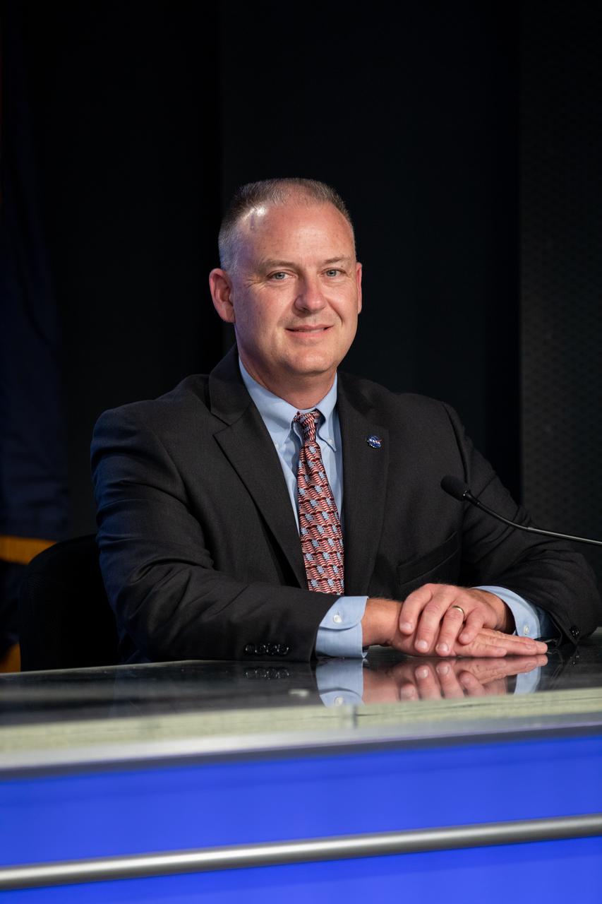 Norm Knight, deputy director of NASA’s Johnson Space Center’s Flight Control, participates in a news briefing inside the Press Site auditorium at the agency’s Kennedy Space Center in Florida on May 22, 2020, following the conclusion of the flight readiness review for the NASA’s SpaceX Demo-2 mission, with NASA astronauts Robert Behnken and Douglas Hurley, to the International Space Station. This will be SpaceX’s final flight test for NASA’s Commercial Crew Program. Behnken and Hurley will fly to the orbiting laboratory in a SpaceX Crew Dragon spacecraft, launching atop a Falcon 9 rocket from Kennedy’s Launch Complex 39A. Liftoff is scheduled for 4:33 p.m. EDT on Wednesday, May 27.
