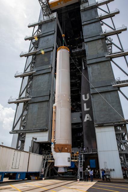 NASA image: Mars 2020 Launch Vehicle on Stand