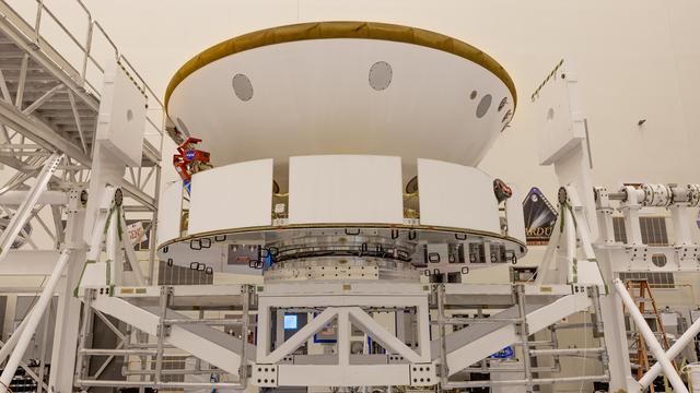 NASA image: Mars 2020 Perseverance Spacecraft Stacked