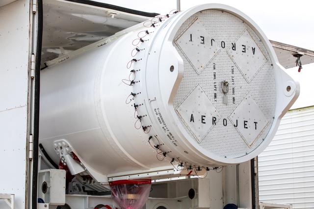 NASA image: Mars 2020 SRB 1 Preparation for Lift and Mate