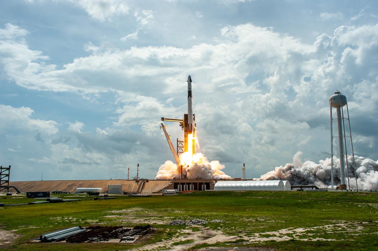 A SpaceX Falcon 9 rocket and Crew Dragon spacecraft lifts off from Launch Complex 39A at NASA’s Kennedy Space Center in Florida on May 30, 2020, carrying NASA astronauts Robert Behnken and Douglas Hurley to the International Space Station for the agency’s SpaceX Demo-2 mission. Liftoff occurred at 3:22 p.m. EDT. Behnken and Hurley are the first astronauts to launch from U.S. soil to the space station since the end of the Space Shuttle Program in 2011. Part of NASA’s Commercial Crew Program, this will be SpaceX’s final flight test, paving the way for the agency to certify the crew transportation system for regular, crewed flights to the orbiting laboratory.