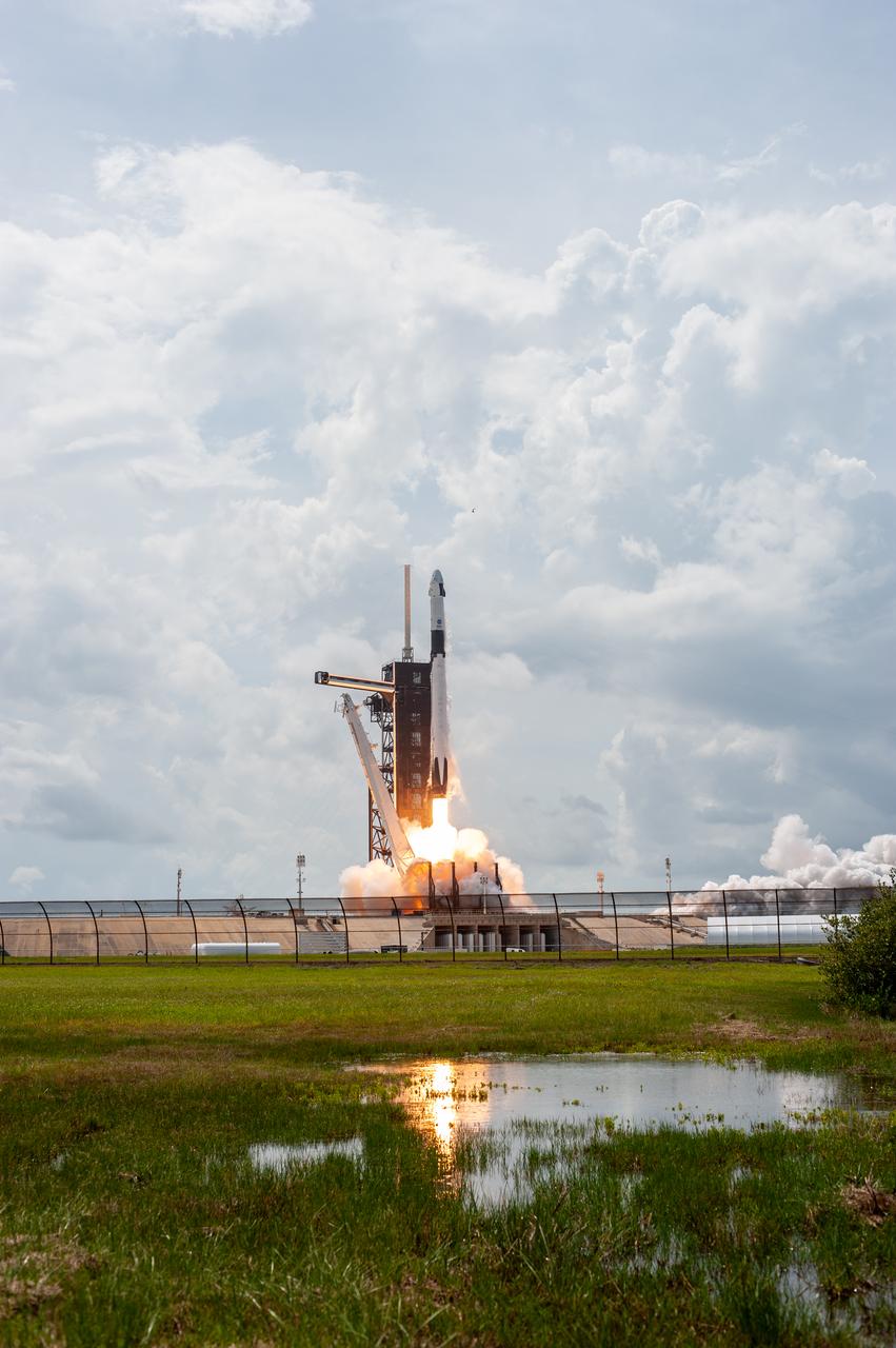 A SpaceX Falcon 9 rocket and Crew Dragon spacecraft lifts off from Launch Complex 39A at NASA’s Kennedy Space Center in Florida on May 30, 2020, carrying NASA astronauts Robert Behnken and Douglas Hurley to the International Space Station for the agency’s SpaceX Demo-2 mission. Liftoff occurred at 3:22 p.m. EDT. Behnken and Hurley are the first astronauts to launch from U.S. soil to the space station since the end of the Space Shuttle Program in 2011. Part of NASA’s Commercial Crew Program, this will be SpaceX’s final flight test, paving the way for the agency to certify the crew transportation system for regular, crewed flights to the orbiting laboratory.