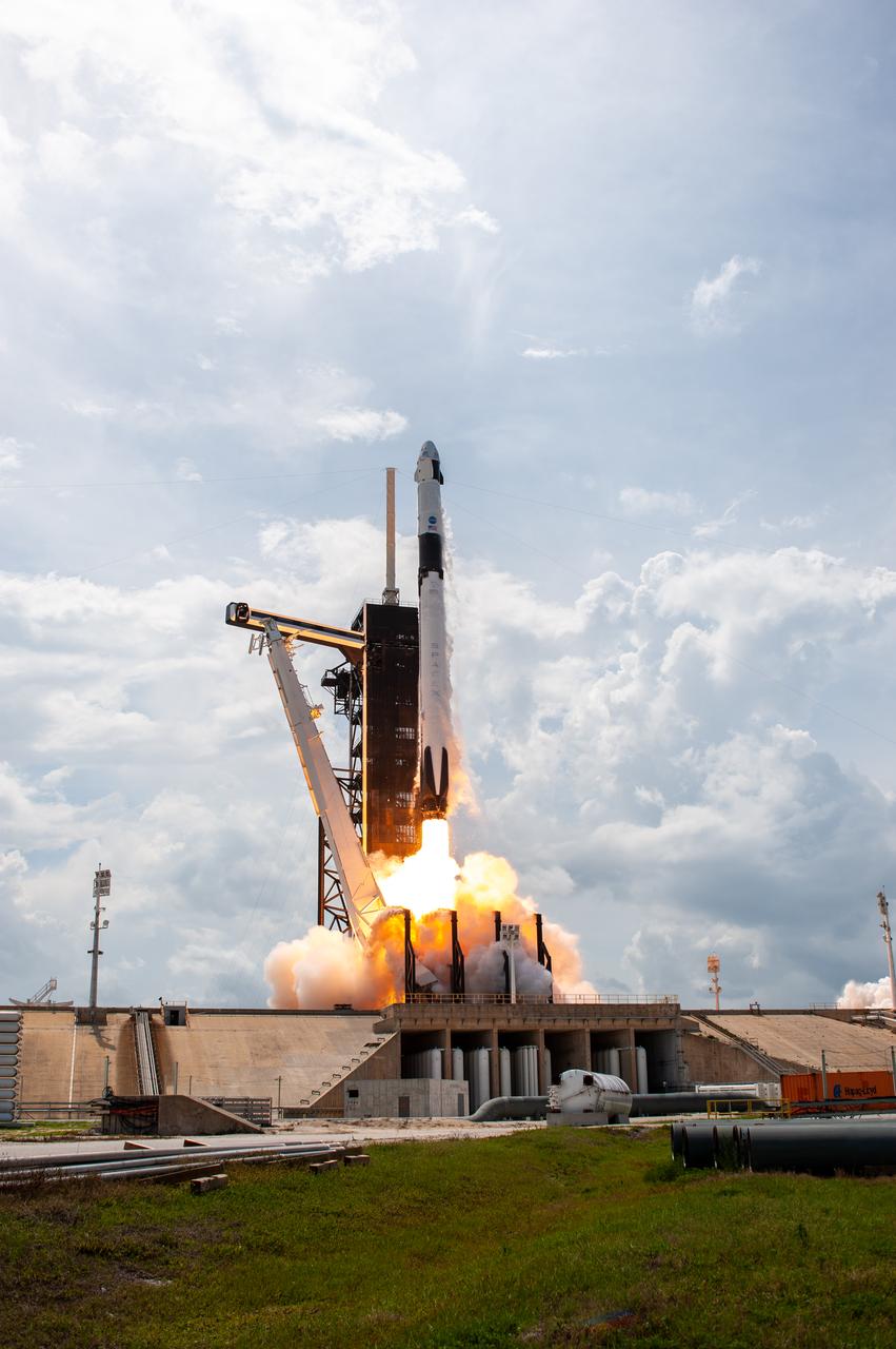 A SpaceX Falcon 9 rocket and Crew Dragon spacecraft lifts off from Launch Complex 39A at NASA’s Kennedy Space Center in Florida on May 30, 2020, carrying NASA astronauts Robert Behnken and Douglas Hurley to the International Space Station for the agency’s SpaceX Demo-2 mission. Liftoff occurred at 3:22 p.m. EDT. Behnken and Hurley are the first astronauts to launch from U.S. soil to the space station since the end of the Space Shuttle Program in 2011. Part of NASA’s Commercial Crew Program, this will be SpaceX’s final flight test, paving the way for the agency to certify the crew transportation system for regular, crewed flights to the orbiting laboratory.