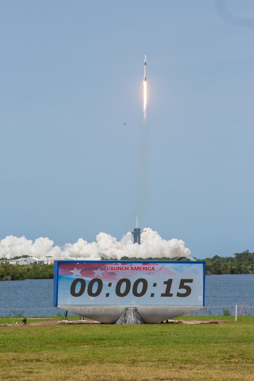 A SpaceX Falcon 9 rocket soars upward after lifting off from historic Launch Complex 39A at NASA’s Kennedy Space Center in Florida on May 30, 2020, carrying NASA astronauts Robert Behnken and Douglas Hurley to the International Space Station in a SpaceX Crew Dragon capsule for the agency’s SpaceX Demo-2 mission. Liftoff occurred at 3:22 p.m. EDT. Behnken and Hurley are the first astronauts to launch from U.S. soil to the space station since the end of the Space Shuttle Program in 2011. Part of NASA’s Commercial Crew Program, this will be SpaceX’s final flight test, paving the way for the agency to certify the crew transportation system for regular, crewed flights to the orbiting laboratory.