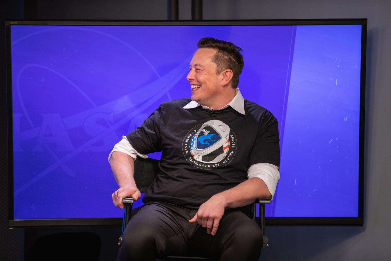Chief Engineer of SpaceX Elon Musk participates in a postlaunch news conference inside the Press Site auditorium at NASA’s Kennedy Space Center in Florida on May 30, 2020, following the launch of the agency’s SpaceX Demo-2 mission to the International Space Station. Liftoff of the SpaceX Falcon 9 rocket and Crew Dragon spacecraft, carrying NASA astronauts Robert Behnken and Douglas Hurley, occurred at 3:22 p.m. EDT from historic Launch Complex 39A. Behnken and Hurley are the first astronauts to launch to the space station from U.S. soil since the end of the Space Shuttle Program in 2011. Part of NASA’s Commercial Crew Program, this will be SpaceX’s final flight test, paving the way for the agency to certify the crew transportation system for regular, crewed flights to the orbiting laboratory.