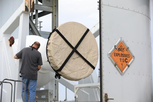 NASA image: Mars 2020 SRB 3 Preparations for Lift and Mate