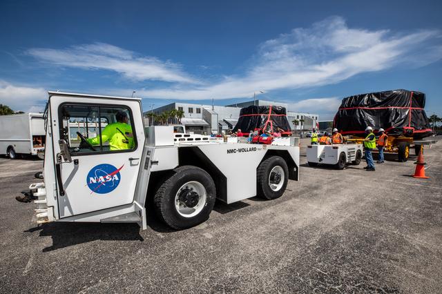 NASA image: Aft Skirt Delivery for Artemis I - Move from BFF to RPSF