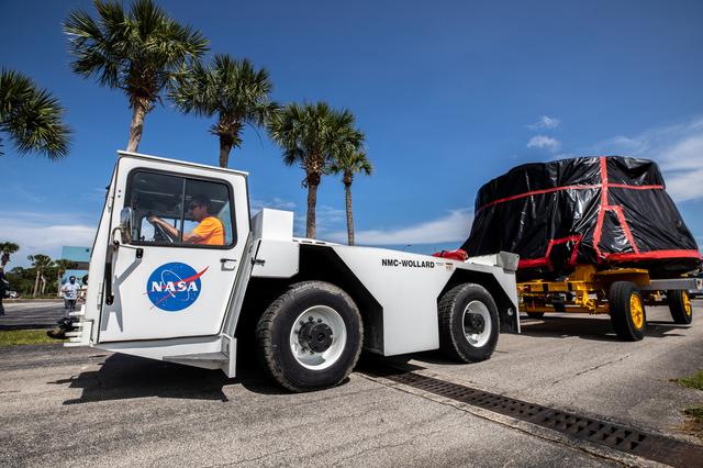 NASA image: Aft Skirt Delivery for Artemis I - Move from BFF to RPSF