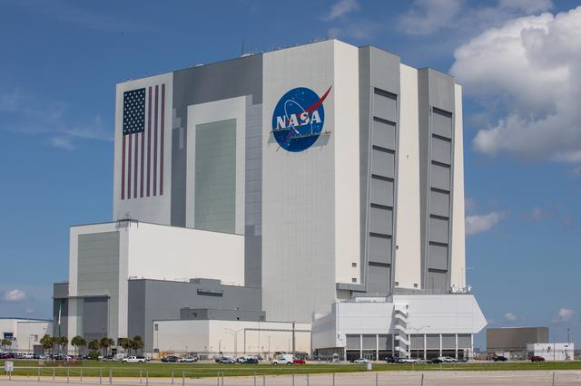 NASA image: VAB Painting and Nature