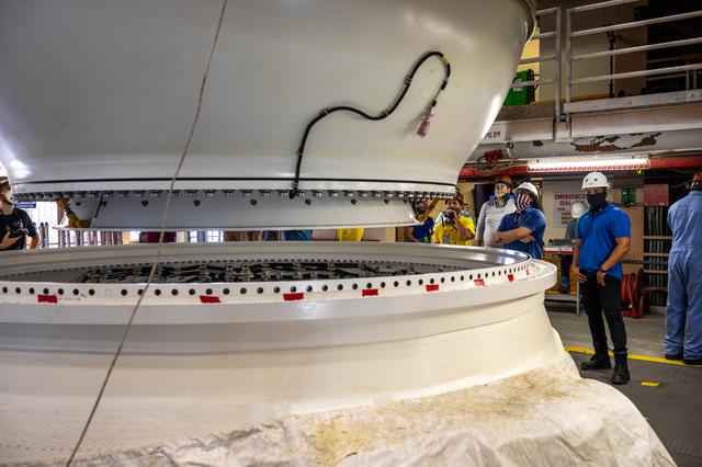 NASA image: Artemis I Booster Segment Mate Pinning