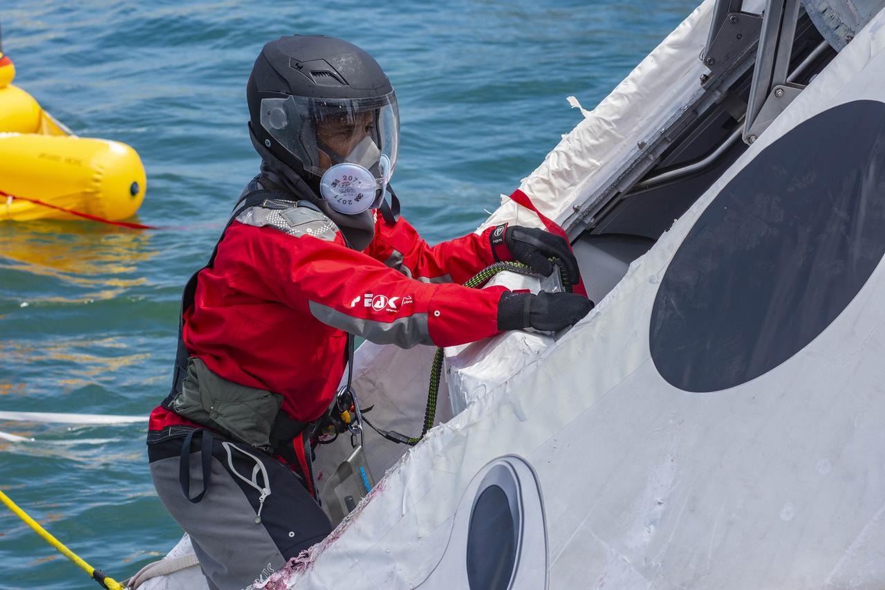 NASA astronaut Victor Glover, and pilot for the agency’s SpaceX Crew-1 mission, participates in an egress training exercise on July 21, 2020, in Florida. The exercise involved simulating an emergency situation after splashdown of the Crew Dragon spacecraft. Mission specialist Shannon Walker and spacecraft commander Michael Hopkins – both NASA astronauts – also participated in the training, along with Soichi Noguchi, mission specialist and Japan Aerospace Exploration Agency (JAXA) astronaut. Glover, Walker, Hopkins, and Noguchi will launch to the International Space Station from Launch Complex 39A at the agency’s Kennedy Space Center in Florida. Crew-1 will be the first operational mission to the orbiting laboratory under NASA’s Commercial Crew Program, following the agency’s certification of SpaceX’s crew transportation system.