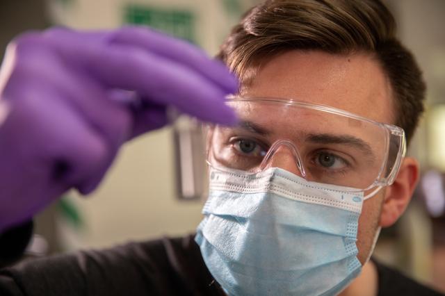 NASA image: Exploration Research and Technology Lab Work - Kevin Grossman, G