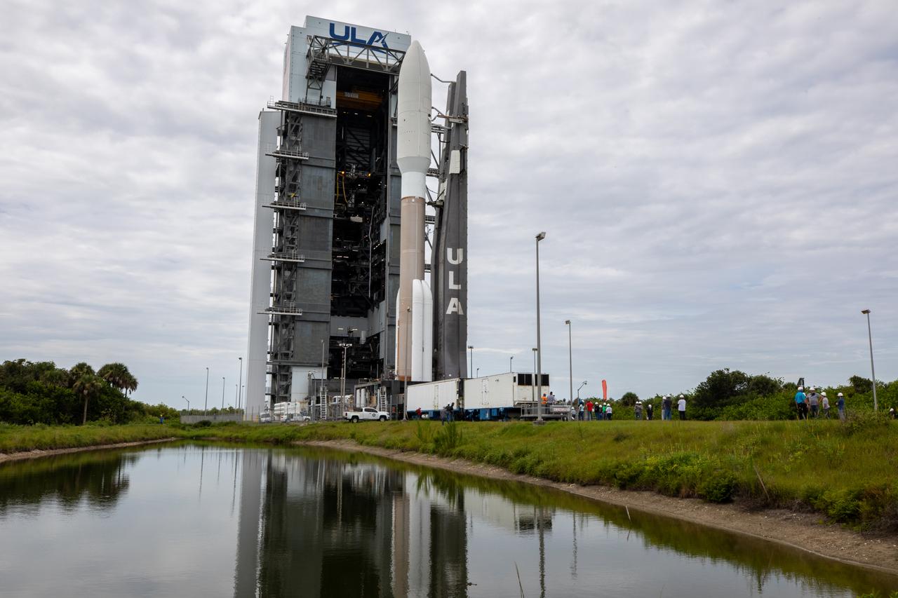 The United Launch Alliance Atlas V 541 rocket, carrying NASA’s Mars Perseverance rover and Ingenuity helicopter, rolls out from the Vertical Integration Facility and moves along to the launch pad at Space Launch Complex 41 at Cape Canaveral Air Force Station on July 28, 2020. First motion was at 10:24 a.m. EDT. Launch of the Mars 2020 mission is scheduled for July 30. The rover is part of NASA’s Mars Exploration Program, a long-term effort of robotic exploration of the Red Planet. The rover will search for habitable conditions in the ancient past and signs of past microbial life on Mars. The Launch Services Program at Kennedy is responsible for launch management.