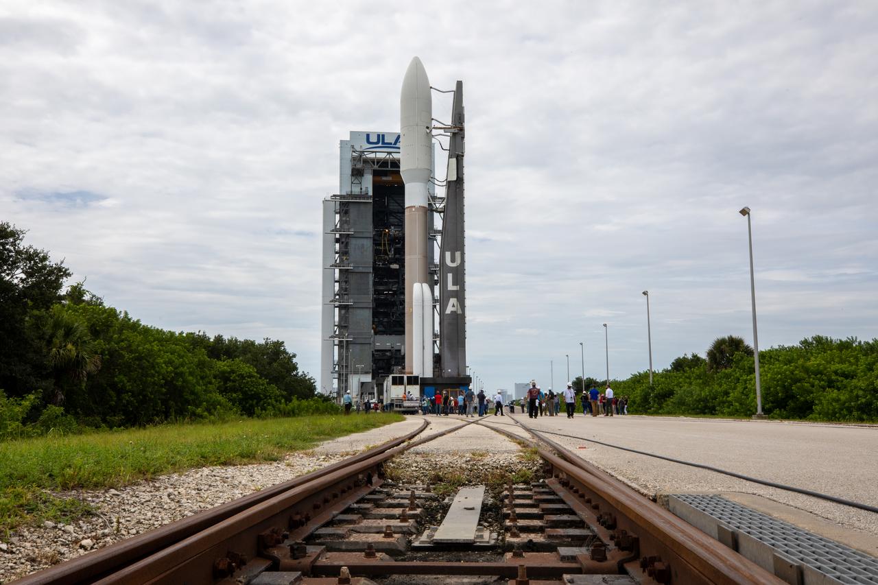 The United Launch Alliance Atlas V 541 rocket, carrying NASA’s Mars Perseverance rover and Ingenuity helicopter, rolls out from the Vertical Integration Facility and moves along to the launch pad at Space Launch Complex 41 at Cape Canaveral Air Force Station on July 28, 2020. First motion was at 10:24 a.m. EDT. Launch of the Mars 2020 mission is scheduled for July 30. The rover is part of NASA’s Mars Exploration Program, a long-term effort of robotic exploration of the Red Planet. The rover will search for habitable conditions in the ancient past and signs of past microbial life on Mars. The Launch Services Program at Kennedy is responsible for launch management.