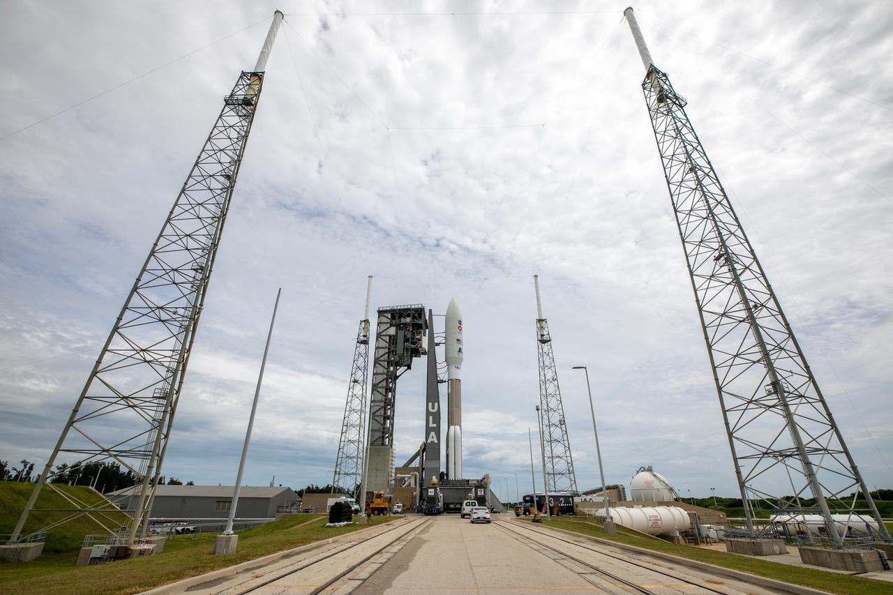 The United Launch Alliance Atlas V 541 rocket, carrying NASA’s Mars Perseverance rover and Ingenuity helicopter, arrives at the launch pad at Space Launch Complex 41 at Cape Canaveral Air Force Station on July 28, 2020. First motion from the Vertical Integration Facility was at 10:24 a.m. EDT. Launch of the Mars 2020 mission is scheduled for July 30. The rover is part of NASA’s Mars Exploration Program, a long-term effort of robotic exploration of the Red Planet. The rover will search for habitable conditions in the ancient past and signs of past microbial life on Mars. The Launch Services Program at Kennedy is responsible for launch management. 