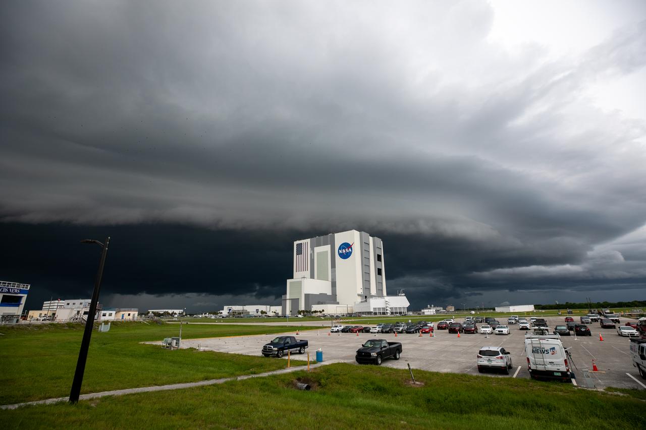 Storm clouds roll in over the Vehicle Assembly Building (VAB) at NASA’s Kennedy Space Center in Florida on July 28, 2020. Standing at 525 feet tall, this iconic landmark at Kennedy is capable of hosting multiple varieties of rockets and spacecraft at the same time. Currently, the VAB is being utilized to process and assemble the agency’s Space Launch System (SLS) rocket for Artemis missions to the Moon and beyond to Mars. Artemis I – the first launch under the agency’s Artemis Program – will test SLS and Orion as an integrated system prior to crewed flights to the Moon.