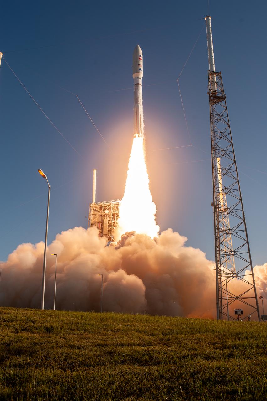 A United Launch Alliance Atlas V 541 rocket climbs upward after lifting off from Space Launch Complex 41 at Cape Canaveral Air Force Station in Florida on July 30, 2020, at 7:50 a.m. EDT, carrying NASA’s Mars Perseverance rover and Ingenuity helicopter. The rover is part of NASA’s Mars Exploration Program, a long-term effort of robotic exploration of the Red Planet. The rover’s seven instruments will search for habitable conditions in the ancient past and signs of past microbial life on Mars. The Launch Services Program at Kennedy is responsible for launch management.