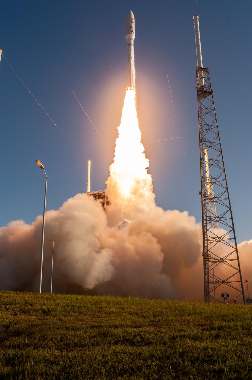 A United Launch Alliance Atlas V 541 rocket climbs upward after lifting off from Space Launch Complex 41 at Cape Canaveral Air Force Station in Florida on July 30, 2020, at 7:50 a.m. EDT, carrying NASA’s Mars Perseverance rover and Ingenuity helicopter. The rover is part of NASA’s Mars Exploration Program, a long-term effort of robotic exploration of the Red Planet. The rover’s seven instruments will search for habitable conditions in the ancient past and signs of past microbial life on Mars. The Launch Services Program at Kennedy is responsible for launch management.