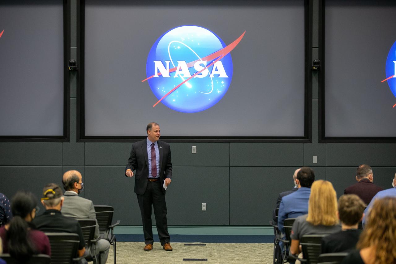 NASA Administrator Jim Bridenstine participates in a Mars 2020 VIP briefing at the Operations and Support Building II at NASA’s Kennedy Space Center in Florida on July 30, 2020, before launch of the Mars Perseverance rover and Ingenuity helicopter on a United Launch Alliance Atlas V 541 rocket from Space Launch Complex 41 at nearby Cape Canaveral Air Force Station. Liftoff occurred at 7:50 a.m. EDT. The rover is part of NASA’s Mars Exploration Program, a long-term effort of robotic exploration of the Red Planet. The rover will search for habitable conditions in the ancient past and signs of past microbial life on Mars. The Launch Services Program at Kennedy is responsible for launch management.