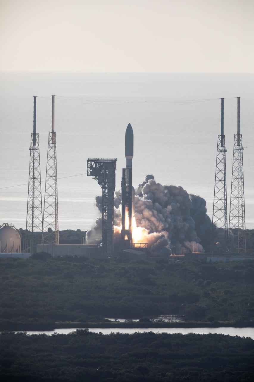 A United Launch Alliance Atlas V 541 rocket lifts off from Space Launch Complex 41 at Cape Canaveral Air Force Station in Florida on July 30, 2020, at 7:50 a.m. EDT, carrying NASA’s Mars Perseverance rover and Ingenuity helicopter. The rover is part of NASA’s Mars Exploration Program, a long-term effort of robotic exploration of the Red Planet. The rover’s seven instruments will search for habitable conditions in the ancient past and signs of past microbial life on Mars. The Launch Services Program at Kennedy is responsible for launch management.
