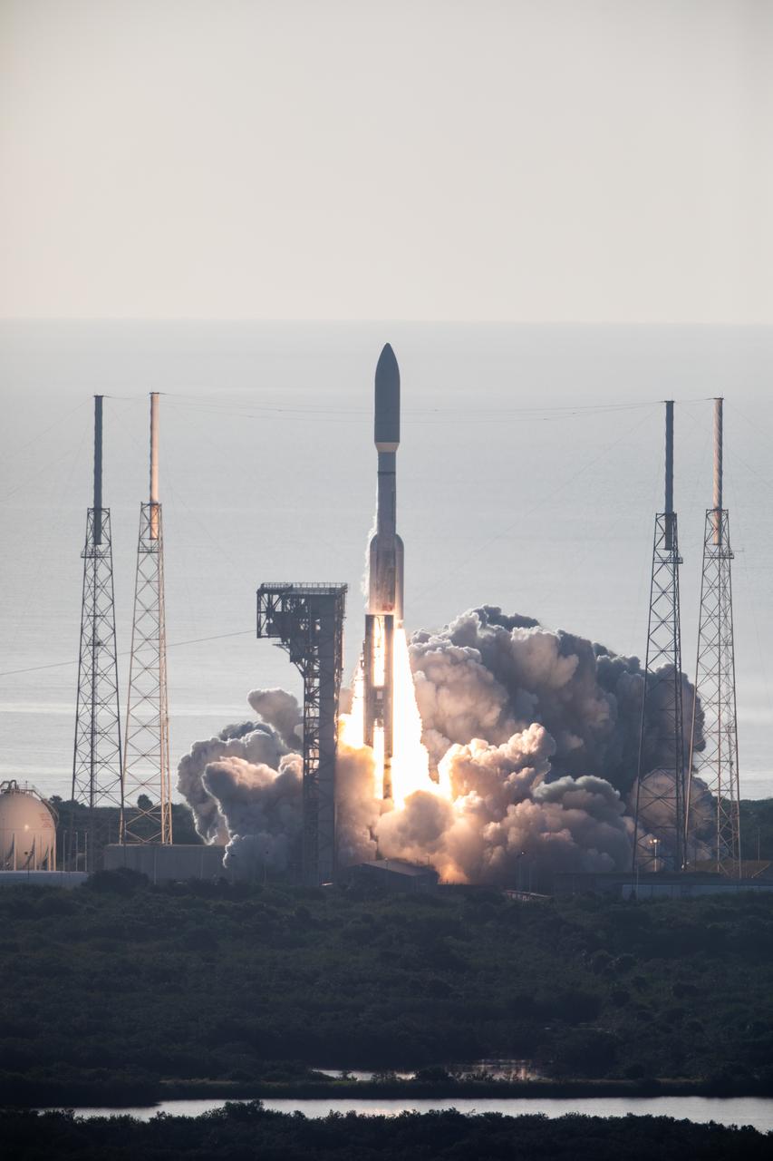 A United Launch Alliance Atlas V 541 rocket lifts off from Space Launch Complex 41 at Cape Canaveral Air Force Station in Florida on July 30, 2020, at 7:50 a.m. EDT, carrying NASA’s Mars Perseverance rover and Ingenuity helicopter. The rover is part of NASA’s Mars Exploration Program, a long-term effort of robotic exploration of the Red Planet. The rover’s seven instruments will search for habitable conditions in the ancient past and signs of past microbial life on Mars. The Launch Services Program at Kennedy is responsible for launch management.