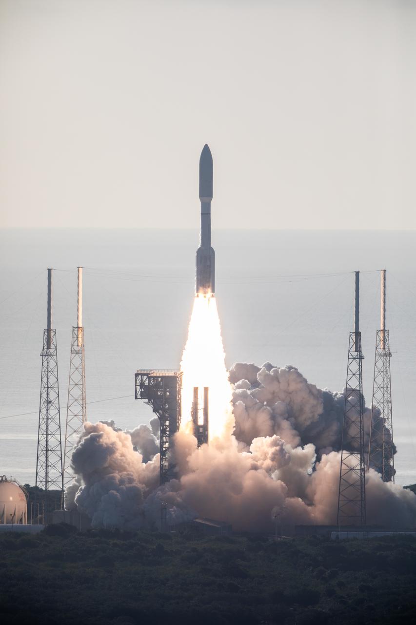 A United Launch Alliance Atlas V 541 rocket lifts off from Space Launch Complex 41 at Cape Canaveral Air Force Station in Florida on July 30, 2020, at 7:50 a.m. EDT, carrying NASA’s Mars Perseverance rover and Ingenuity helicopter. The rover is part of NASA’s Mars Exploration Program, a long-term effort of robotic exploration of the Red Planet. The rover’s seven instruments will search for habitable conditions in the ancient past and signs of past microbial life on Mars. The Launch Services Program at Kennedy is responsible for launch management.