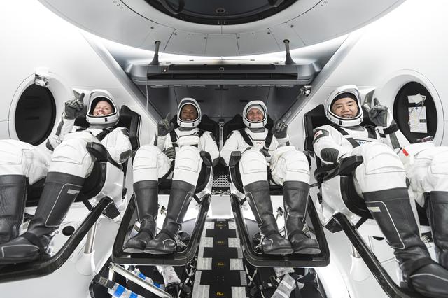 NASA image: CCP SpaceX Crew-1 Portraits