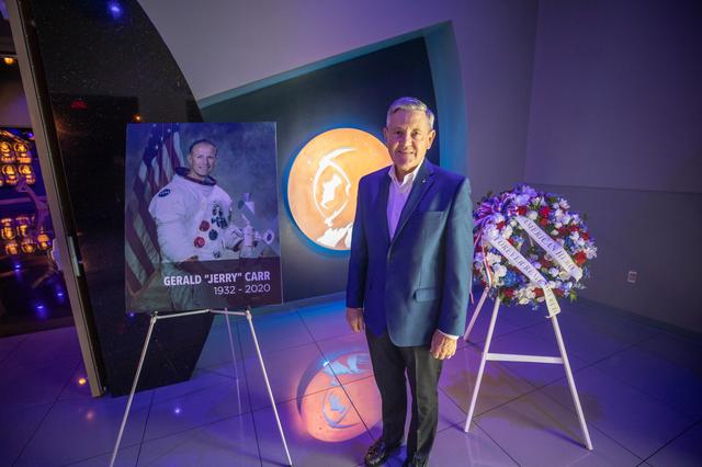 NASA image: Remembrance Ceremony for Astronaut Jerry Carr