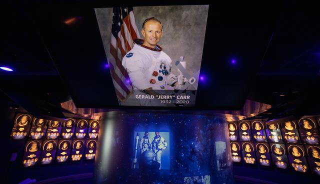 NASA image: Remembrance Ceremony for Astronaut Jerry Carr