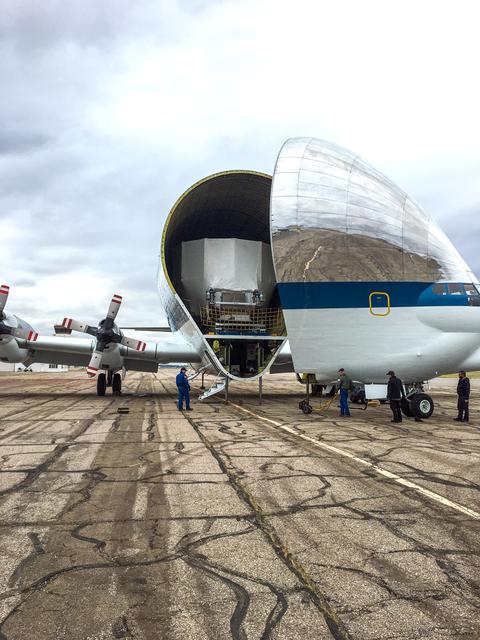 NASA image: Guppy Arrival and Offload of Orion STA