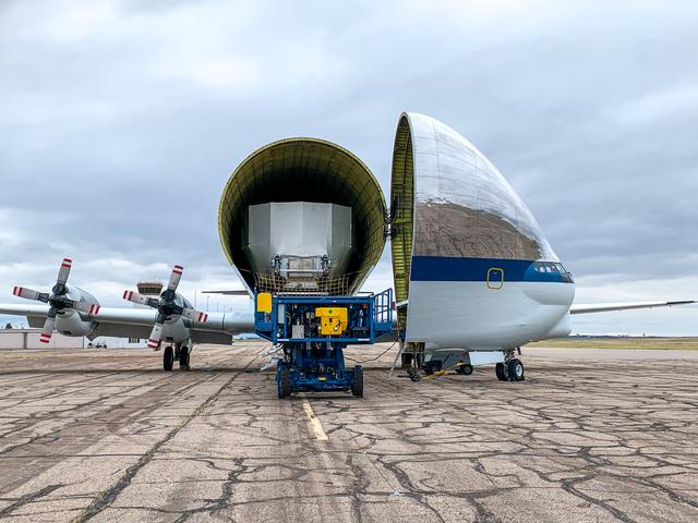 NASA image: Guppy Arrival and Offload of Orion STA