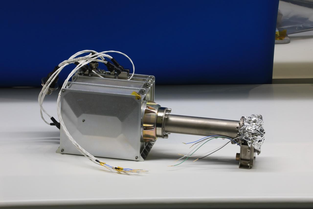 Engineers and technicians at NASA’s Kennedy Space Center in Florida are preparing the Mass Spectrometer observing lunar operations (MSolo) for launch inside the Space Station Processing Facility at NASA’s Kennedy Space Center in Florida on Sept. 25, 2020. MSolo is a commercial off-the-shelf mass spectrometer modified to work in space and it will help analyze the chemical makeup of landing sites on the Moon, as well as study water on the lunar surface. MSolo hardware is a payload for a robotic mission to the Moon as part of the Commercial Lunar Payload Services (CLPS) launching to exploring Lacus Mortis, a large crater on the near side of the Moon in 2021. A future mission will send a mobile robot named the Volatiles Investigating Polar Exploration Rover (VIPER) to the Moon to prospect for water. VIPER will have several instruments that will allow it to detect and sample water including MSolo, the Neutron Spectrometer System, the Near Infrared Volatiles Spectrometer System and The Regolith and Ice Drill for Exploring New Terrain (TRIDENT).