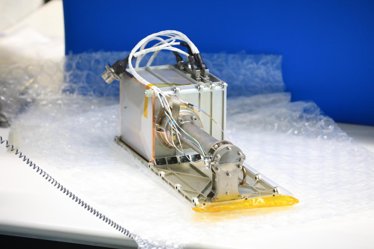 The Mass Spectrometer Observing Lunar Operations (MSolo) instrument is photographed inside the Space Station Processing Facility at NASA’s Kennedy Space Center in Florida following installation of its radiator on Sept. 25, 2020. MSolo will help analyze the chemical makeup of landing sites on the Moon, as well as study water on the lunar surface. The radiator will help keep the instrument’s temperature stable in the extreme heat and cold it will encounter. MSolo instruments are scheduled to launch on multiple robotic missions as part of NASA’s Commercial Lunar Payload Services (CLPS), with the first of these missions exploring Lacus Mortis, a large crater on the near side of the Moon, beginning in 2021. MSolo also will be one of three instruments on the agency’s water-hunting Volatiles Investigating Polar Exploration Rover, VIPER, scheduled to launch to the Moon’s South Pole in late 2023.