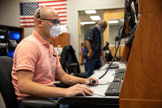 NASA image: Launch Software Team in LCC
