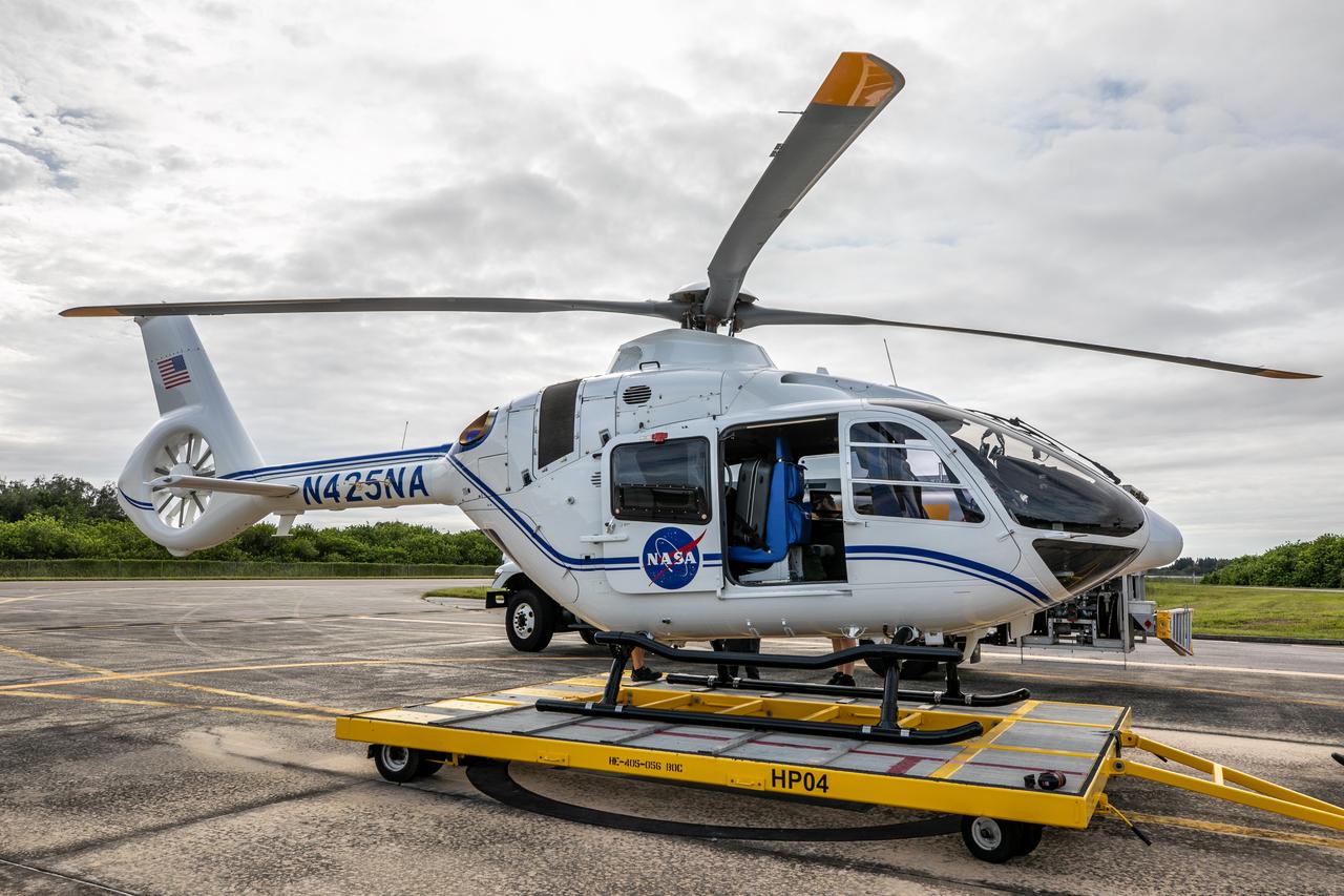 A new Airbus H135 (T3) helicopter arrives at the Launch and Landing Facility runway at NASA’s Kennedy Space Center in Florida on Sept. 30, 2020. A second H135 helicopter also was delivered on Sept. 30, and a third is expected to arrive in early 2021. The three H135 helicopters will replace the Bell Huey 2 security aircraft in service now, maintained by Kennedy’s Flight Operations team. These new helicopters provide a number of technological and safety advantages over the Hueys, such as more lifting power, greater stability in the air, and expanded medical capabilities. The team expects to fully transition to flying the two H135s later this year, and once the third arrives, the fleet’s upgrade will be complete.