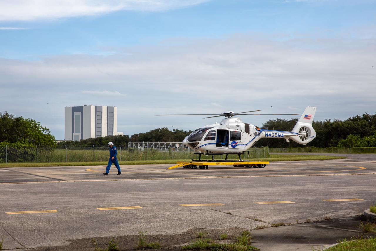 A new Airbus H135 (T3) helicopter arrives at the Launch and Landing Facility runway at NASA’s Kennedy Space Center in Florida on Sept. 30, 2020. A second H135 helicopter also was delivered on Sept. 30, and a third is expected to arrive in early 2021. The three H135 helicopters will replace the Bell Huey 2 security aircraft in service now, maintained by Kennedy’s Flight Operations team. These new helicopters provide a number of technological and safety advantages over the Hueys, such as more lifting power, greater stability in the air, and expanded medical capabilities. The team expects to fully transition to flying the two H135s later this year, and once the third arrives, the fleet’s upgrade will be complete.