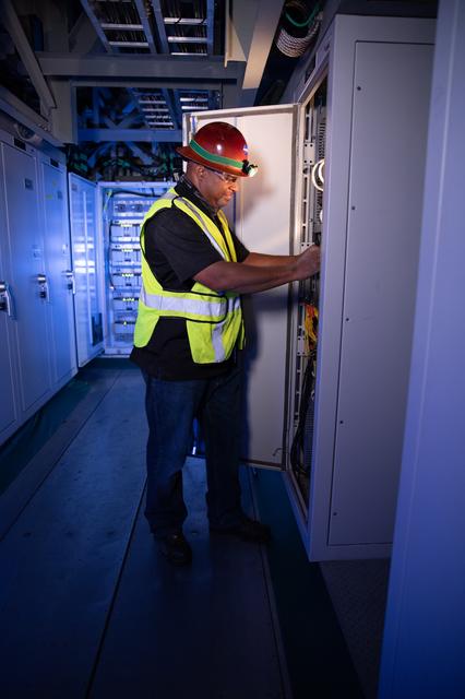 NASA image: Launch Software Team in LCC