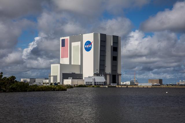 NASA image: VAB - American Flag and NASA Meatball Painting Complete