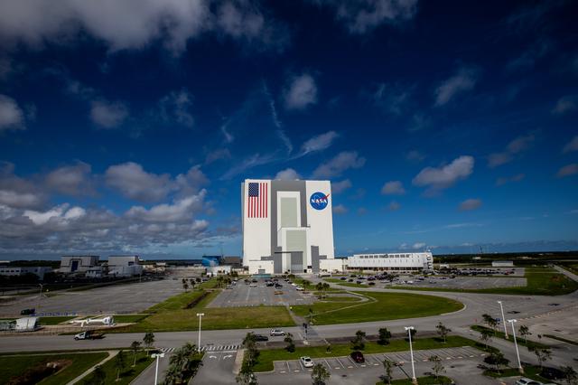 NASA image: VAB - American Flag and NASA Meatball Painting Complete
