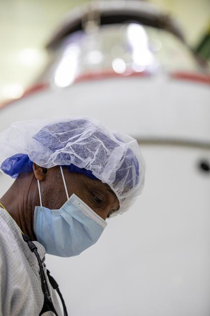 NASA image: Artemis I Spacecraft Adapter Jettison Fairing Installed - NASA M