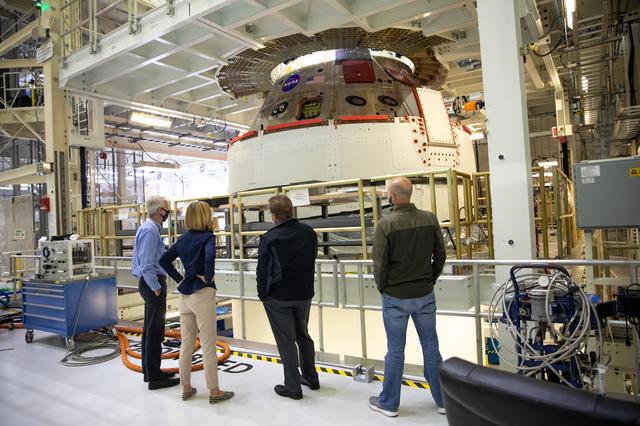 Kathy Lueders Visit to KSC
