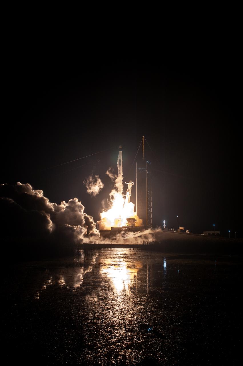 A SpaceX Falcon 9 rocket lifts off at 7:27 p.m. EST from Launch Complex 39A at NASA’s Kennedy Space Center in Florida on Nov. 15, 2020, carrying the company’s Crew Dragon Resilience capsule. Onboard the capsule are NASA’s SpaceX Crew-1 NASA astronauts, Michael Hopkins, spacecraft commander; Victor Glover, pilot; Shannon Walker, mission specialist; and Japan Aerospace Exploration Agency astronaut Soichi Noguchi, mission specialist. Crew-1 is the first regular crew mission of a U.S. commercial spacecraft with astronauts to the International Space Station as part of NASA’s Commercial Crew Program. The Crew Dragon will dock with the space station and the crew will remain on the orbiting laboratory for a six-month science mission.