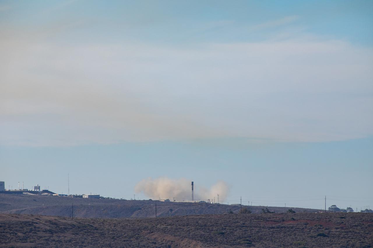 The first-stage booster of a SpaceX Falcon 9 rocket lands at Vandenberg Air Force Base in California during the launch of the Sentinel-6 Michael Freilich mission. The Sentinel-6/Jason-CS (Continuity of Service) mission consists of the Sentinel-6 Michael Freilich satellite, which will be followed by its twin, the Sentinel-6B satellite, in 2025. The Sentinel-6/Jason-CS mission is part of Copernicus, the European Union’s Earth observation program, managed by the European Commission. Continuing the legacy of the Jason series missions, Sentinel-6/Jason-CS will extend the records of sea level into their fourth decade, collecting accurate measurements of sea surface height for more than 90% of the world’s seas, and providing crucial information for operational oceanography, marine meteorology, and climate studies. Sentinel-6 Michael Freilich launched Nov. 21, 2020, at 9:17 PST (12:17 EST). NASA’s Launch Services Program at Kennedy Space Center was responsible for launch management.