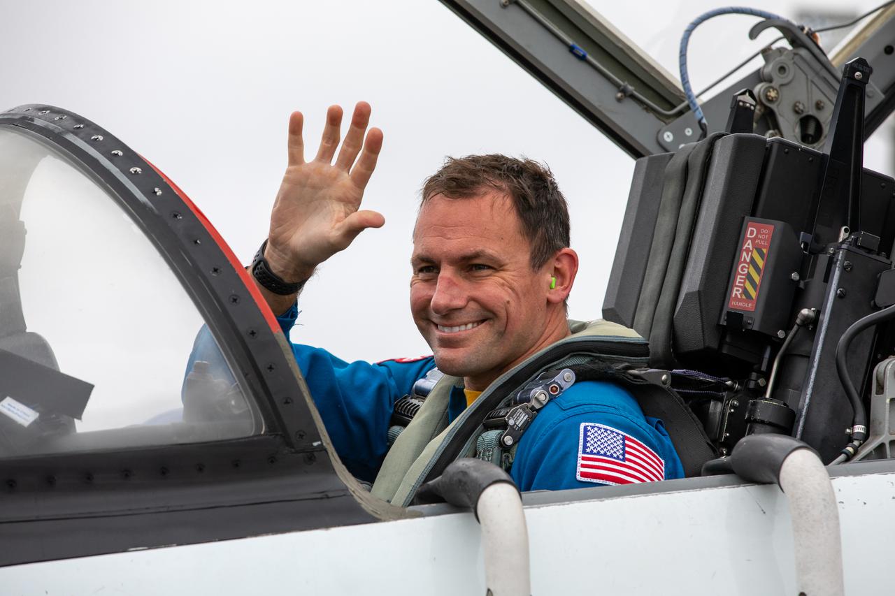 NASA astronaut Josh Cassada, a crew member for Boeing’s Starliner-1 mission, arrives aboard a T-38 jet aircraft at the Launch and Landing Facility at Kennedy Space Center in Florida on Dec. 17, 2020. He is at Kennedy to prepare for his flight to the International Space Station on Boeing’s CST-100 Starliner, as part of the agency’s Commercial Crew Program.