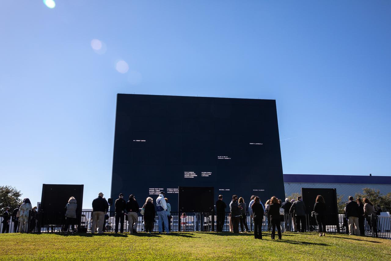 The crews of Apollo 1 and space shuttles Challenger and Columbia, as well as other fallen astronauts who lost their lives in the name of space exploration and discovery, are honored by NASA Kennedy Space Center employees and guests with a ceremony at the Kennedy Visitor Complex’s Space Mirror Memorial on Jan. 28, 2021. The date marked the 35th anniversary of the Challenger tragedy. NASA centers throughout the country participate in the agency’s annual Day of Remembrance memorial event.