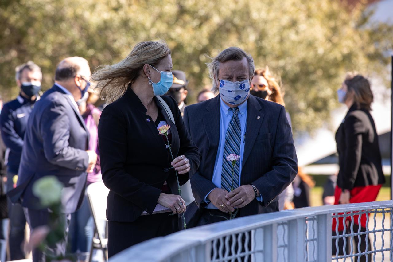 The crews of Apollo 1 and space shuttles Challenger and Columbia, as well as other fallen astronauts who lost their lives in the name of space exploration and discovery, are honored by NASA Kennedy Space Center employees and guests with a ceremony at the Kennedy Visitor Complex’s Space Mirror Memorial on Jan. 28, 2021. The date marked the 35th anniversary of the Challenger tragedy. NASA centers throughout the country participate in the agency’s annual Day of Remembrance memorial event.