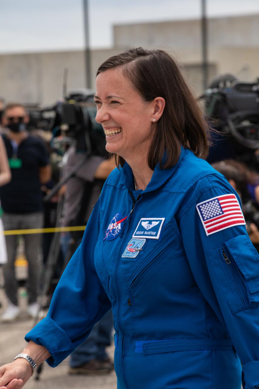 NASA astronaut Megan McArthur smiles after arriving at Kennedy Space Center in Florida on April 16, 2021. McArthur is part of NASA’s SpaceX Crew-2 crew, which includes fellow NASA astronaut Shane Kimbrough, along with Akihilo Hoshide of JAXA and Thomas Pesquet of ESA. The astronauts will fly to the space station on NASA’s SpaceX Crew-2 mission. Liftoff is targeted for Thursday, April 22, at 6:11 a.m. EDT.