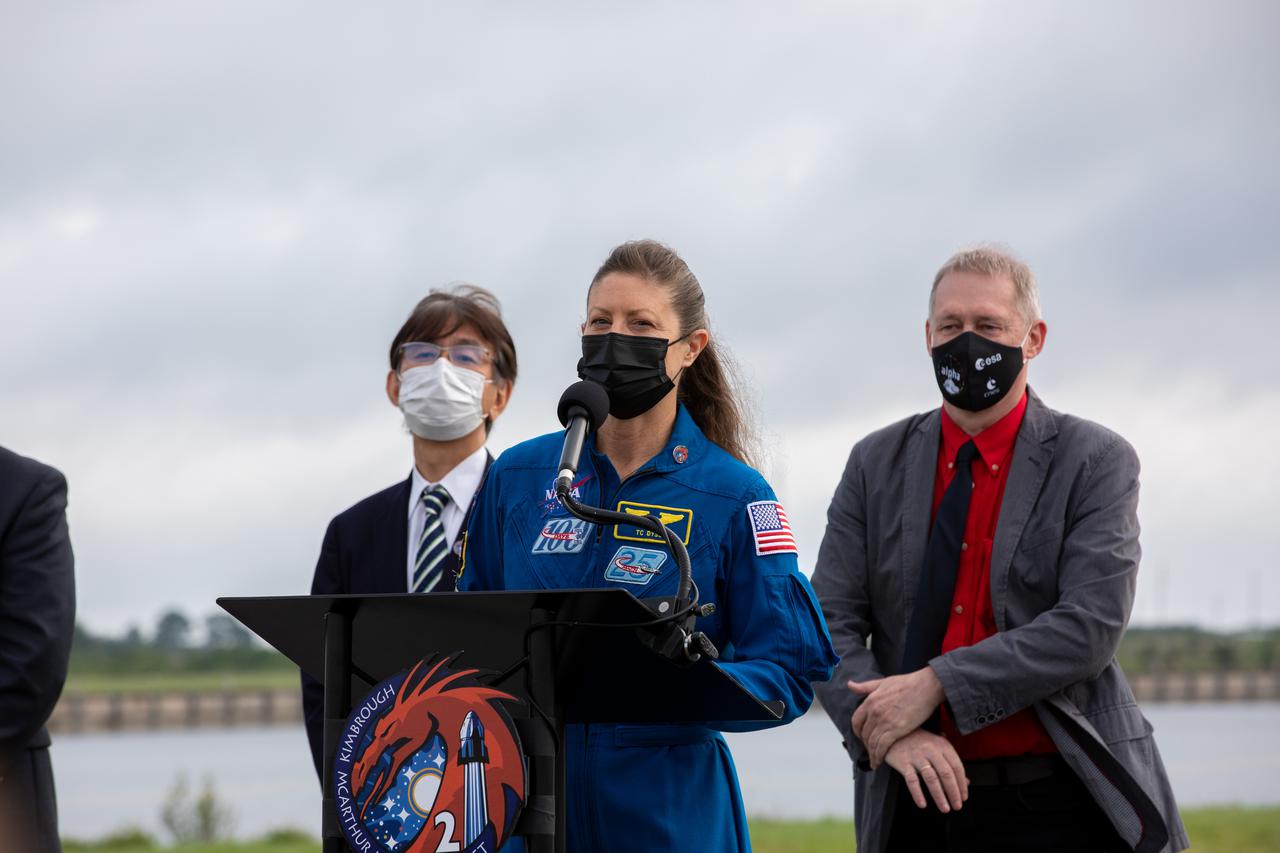 NASA astronaut Tracy Caldwell Dyson addresses members of the news media during a press briefing April 21, 2021, near the Press Site countdown clock at NASA’s Kennedy Space Center in Florida ahead of the agency’s SpaceX Crew-2 launch. NASA astronauts Shane Kimbrough and  Megan McArthur, JAXA astronaut Akihiko Hoshide, and ESA astronaut Thomas Pesquet will fly on Crew-2, the second crew rotation mission to the International Space Station as part of NASA’s Commercial Crew Program. They will launch aboard SpaceX’s Crew Dragon spacecraft, named Endeavour, powered by the company’s Falcon 9 rocket. Liftoff is set for Friday, April 23, at 5:49 a.m. EDT.