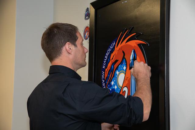 NASA image: SpaceX Crew-2 Astronaut Wall Signing and Breakfast